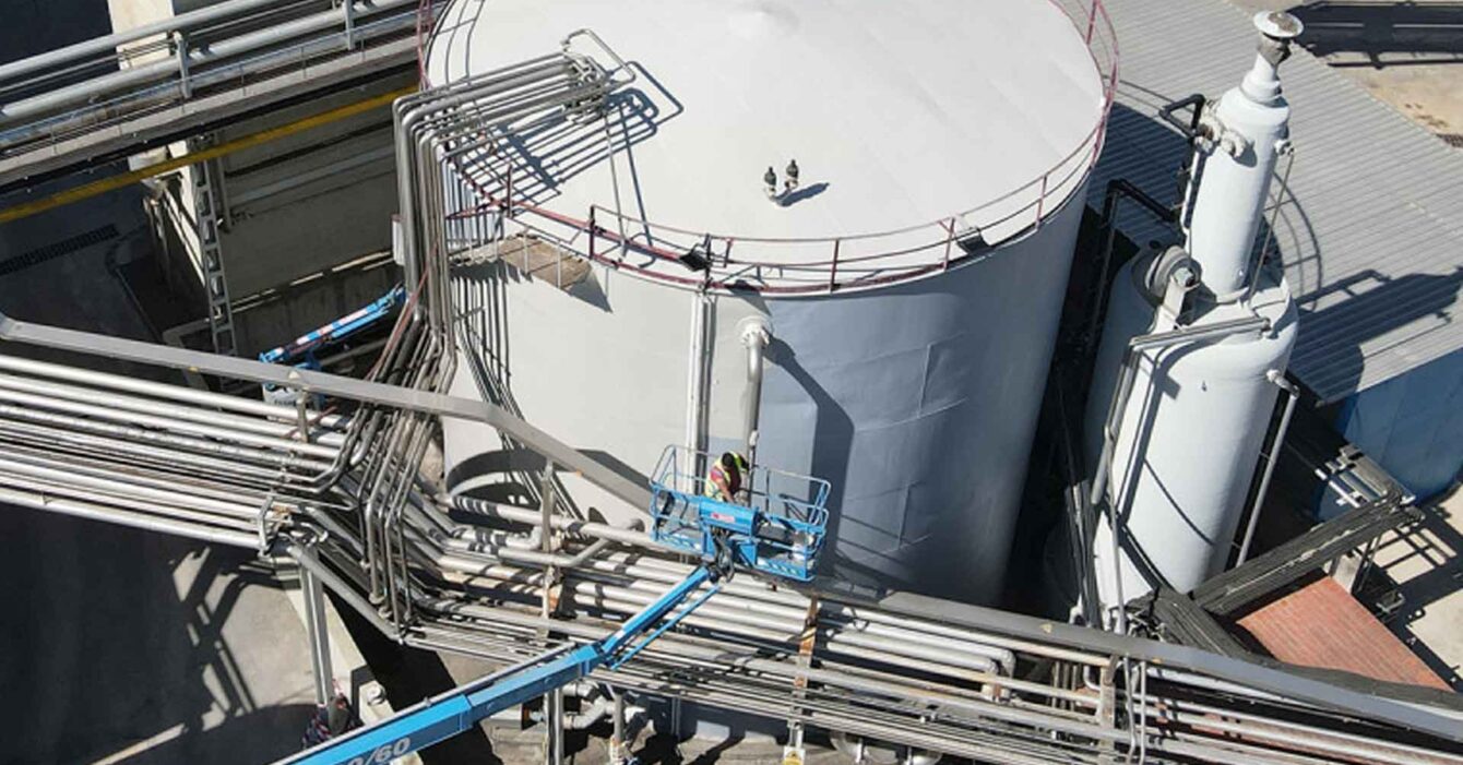 Protección anticorrosiva en depósito de agua