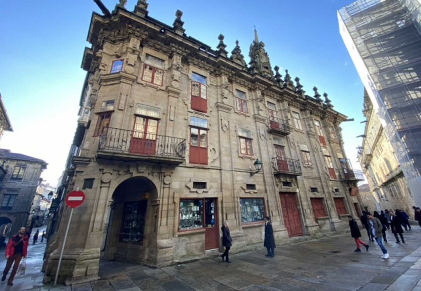 Restauración de fachada en el Consorcio de Santiago