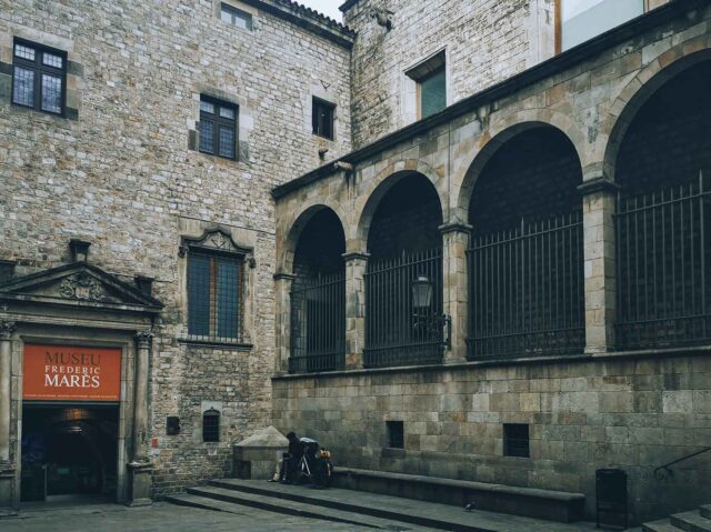 Rehabilitación fachada Museu Frederic Marès
