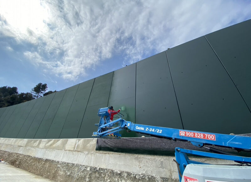 Pintado de valla exterior de grandes dimensiones