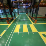 Pintado de pavimento en una nave industrial